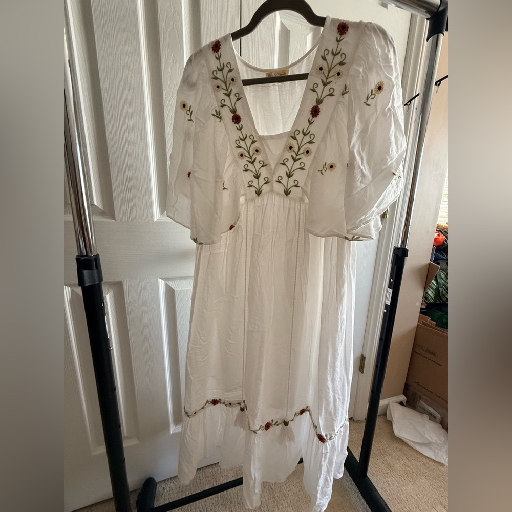 Magnolia White Maxi Dress with Floral Embroidery